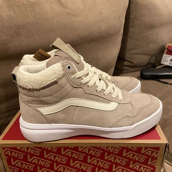 Vans Shoes - Vans Range Exp Hi Top women’s shoes 9.5